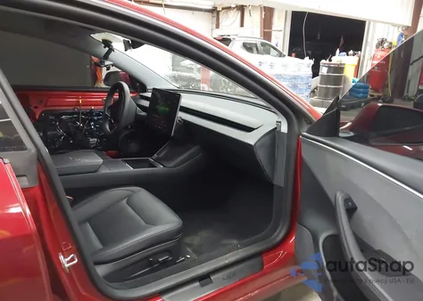 2025 Tesla Model 3 Long Range Rear-Wheel Drive/Standard Rear-Wheel Drive z USA, uszkodzony, nr VIN 5YJ3E1EA8SF975758